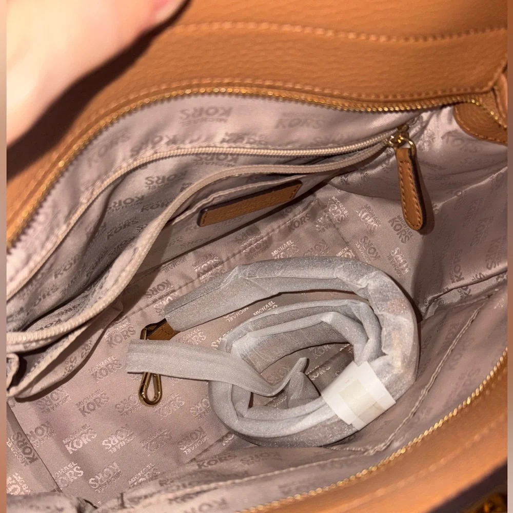 NWT Michael Kors Brown Hamilton Traveler‎ Large Leather Satchel